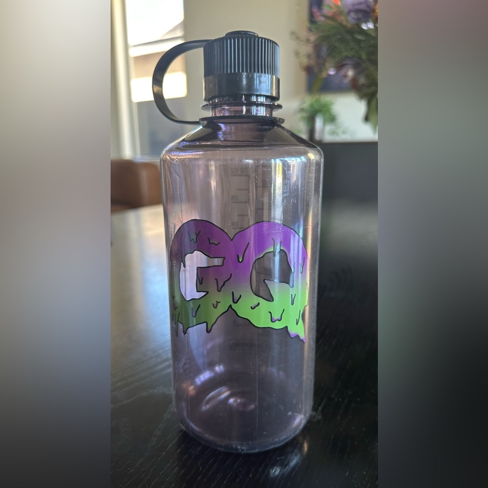 NEW - Nalgene 32oz Narrow Mouth Water Bottle